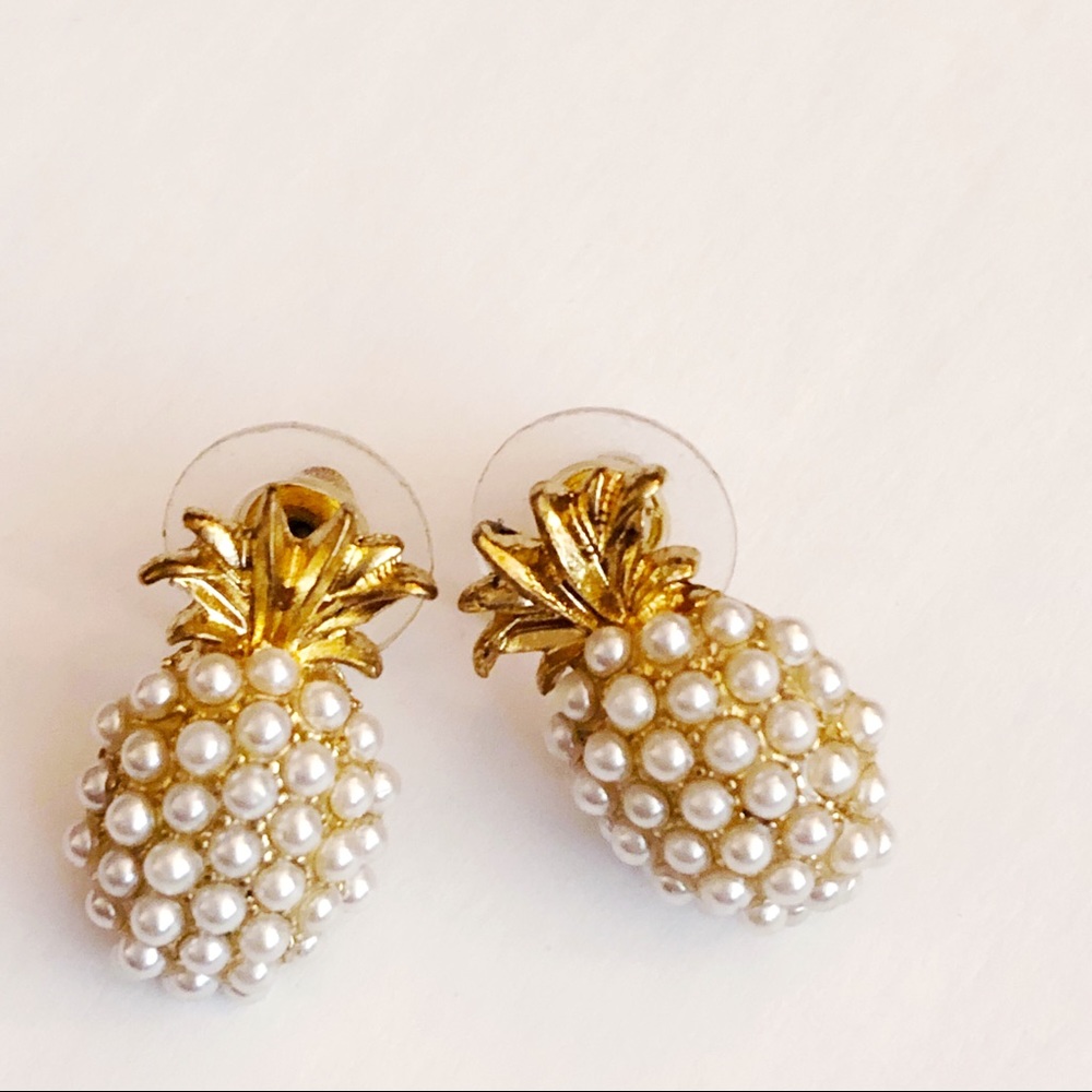 Pineapple Pearl Stud Earrings